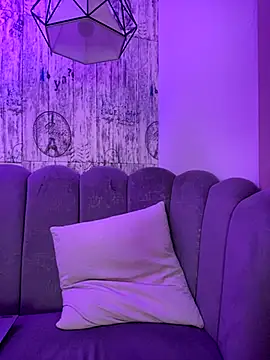 AbyThompson online show from 10-22-25, 12:16