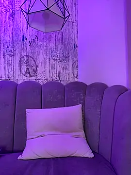 AbyThompson online show from 10-24-25, 01:29