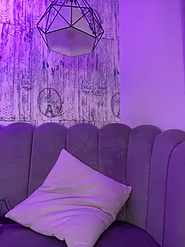 AbyThompson online show from 10-25-25, 01:51