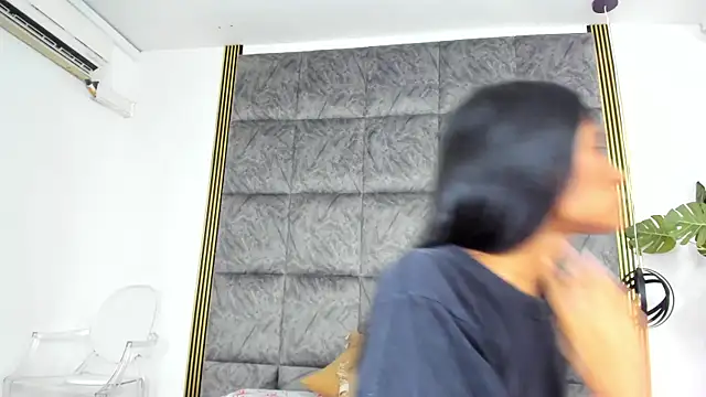 LaurenRodriiguez online show from 03-21-25, 12:39