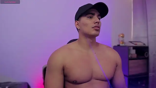 JamesGraay online show from 01-12-26, 03:17