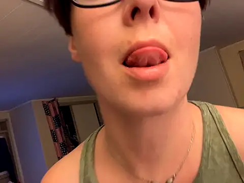 KatieBARBiE98 online show from 11-24-25, 11:04