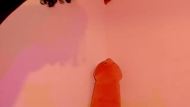 HarleyRedd online show from 02-14-25, 12:57