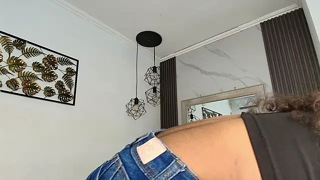 ashley lemus online show from 02-18-25, 12:28