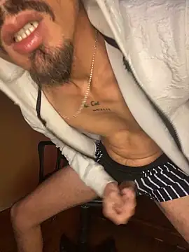 Snapshot of IMD01 chatting on 03-06-26, 12:18 IMD01 online show from 03-06-26, 12:18