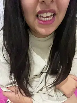 Snapshot of yassminsexy22 chatting on 01-12-25, 03:14 yassminsexy22 online show from 01-12-25, 03:14