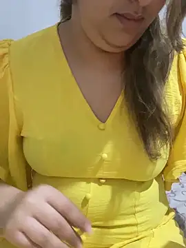 Snapshot of yassminsexy22 chatting on 02-08-26, 01:03 yassminsexy22 online show from 02-08-26, 01:03