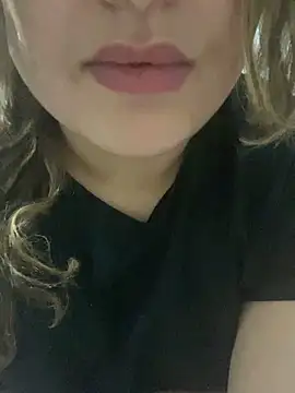 Snapshot of yassminsexy22 chatting on 03-04-26, 08:04 yassminsexy22 online show from 03-04-26, 08:04