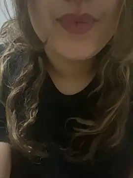 Snapshot of yassminsexy22 chatting on 03-05-26, 07:21 yassminsexy22 online show from 03-05-26, 07:21