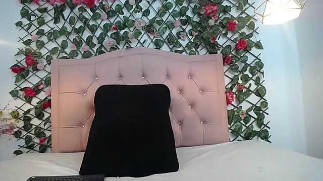 LucyCute 1 online show from 03-26-26, 02:22