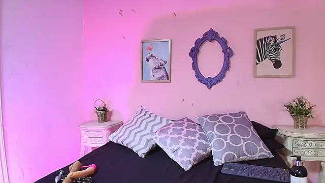 Snapshot of Elizabeth_Santos chatting on 11-04-25, 07:13 Elizabeth Santos online show from 11-04-25, 07:13