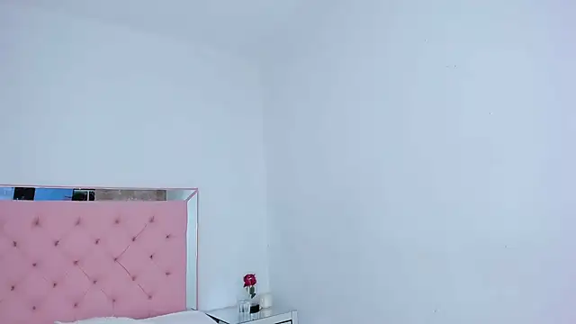 Snapshot of _violetadulce chatting on 02-27-25, 06:50  violetadulce online show from 02-27-25, 06:50