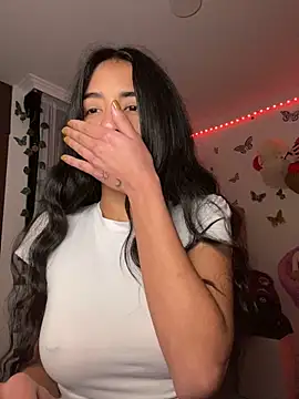 Snapshot of lina_pink chatting on 12-30-24, 11:38 lina pink online show from 12-30-24, 11:38