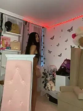 Snapshot of lina_pink chatting on 01-23-25, 11:05 lina pink online show from 01-23-25, 11:05