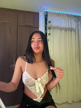 lina pink online show from 07-03-26, 08:37