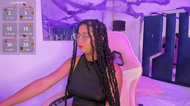 MilaHall  online show from 10-28-25, 03:54