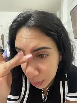 Heratemporal online show from 04-17-26, 01:03