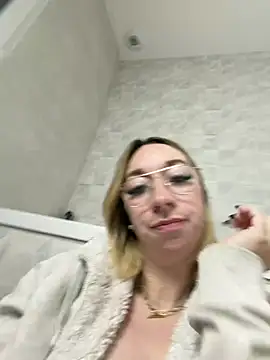 Giuliana baby online show from 03-10-26, 05:56