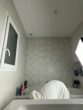 Giuliana baby online show from 04-23-26, 04:35