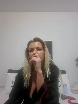 MiaDoll69 online show from 09-27-25, 05:51