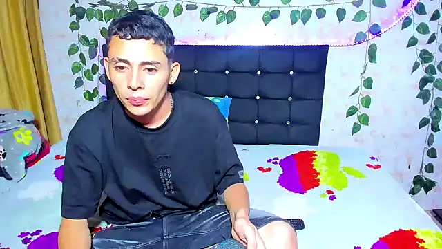 Alexander and Xiao online show from 01-18-25, 02:25