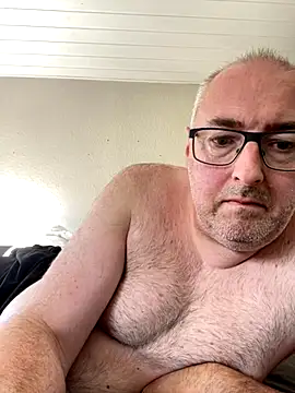 Snapshot of Ronaldo50_DK chatting on 09-20-25, 01:56 Ronaldo50 DK online show from 09-20-25, 01:56