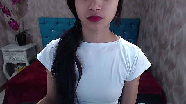 Snapshot of MadelineDoll chatting on 01-21-25, 01:11 MadelineDoll online show from 01-21-25, 01:11