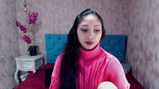 Snapshot of MadelineDoll chatting on 02-19-25, 06:54 MadelineDoll online show from 02-19-25, 06:54