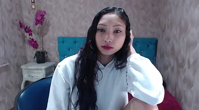 Snapshot of MadelineDoll chatting on 03-13-25, 07:39 MadelineDoll online show from 03-13-25, 07:39