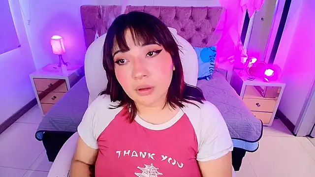 Emma monserrat online show from 10-18-25, 07:36