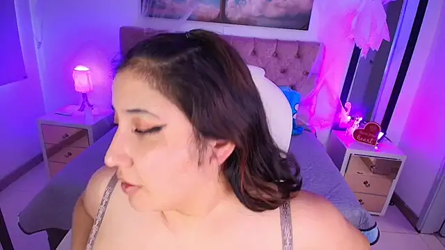 Emma monserrat online show from 10-22-25, 07:24