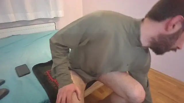 Snapshot of Turkboy_17 chatting on 03-06-25, 05:11 Turkboy 17 online show from 03-06-25, 05:11