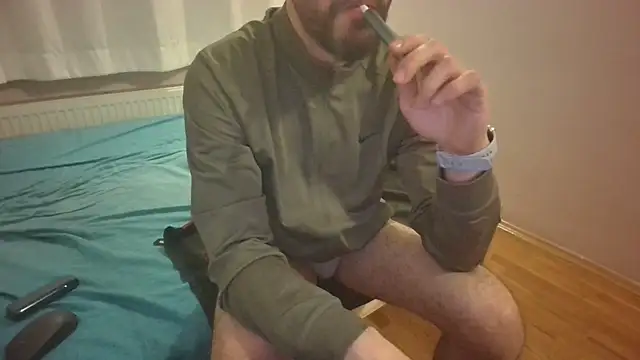 Snapshot of Turkboy_17 chatting on 03-11-25, 04:40 Turkboy 17 online show from 03-11-25, 04:40