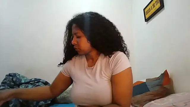 Ivon-09 online show from 12-14-25, 11:26