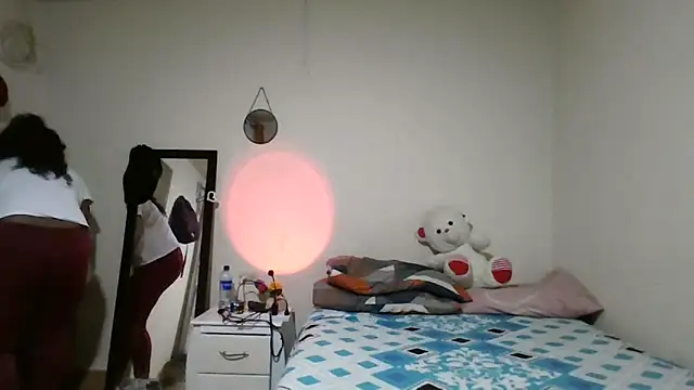 Ivon-09 online show from 04-27-26, 12:47