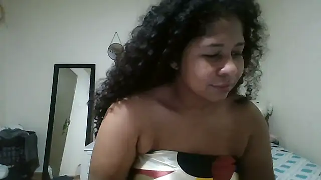 Snapshot of Ivon-09 chatting on 05-02-26, 12:32 Ivon-09 online show from 05-02-26, 12:32