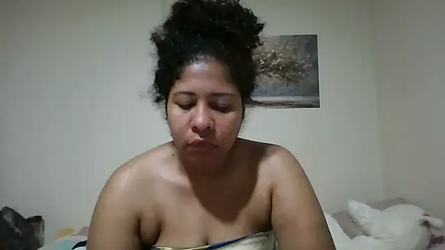Snapshot of Ivon-09 chatting on 05-31-26, 12:34 Ivon-09 online show from 05-31-26, 12:34