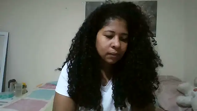 Snapshot of Ivon-09 chatting on 06-09-26, 12:06 Ivon-09 online show from 06-09-26, 12:06