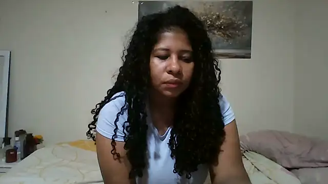 Snapshot of Ivon-09 chatting on 06-16-26, 12:30 Ivon-09 online show from 06-16-26, 12:30