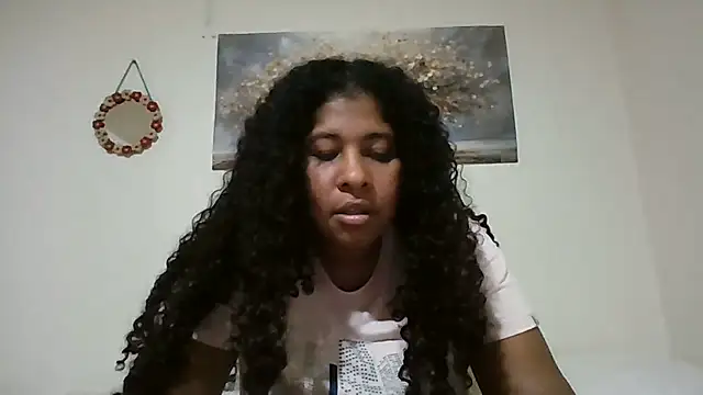Snapshot of Ivon-09 chatting on 06-21-26, 02:58 Ivon-09 online show from 06-21-26, 02:58