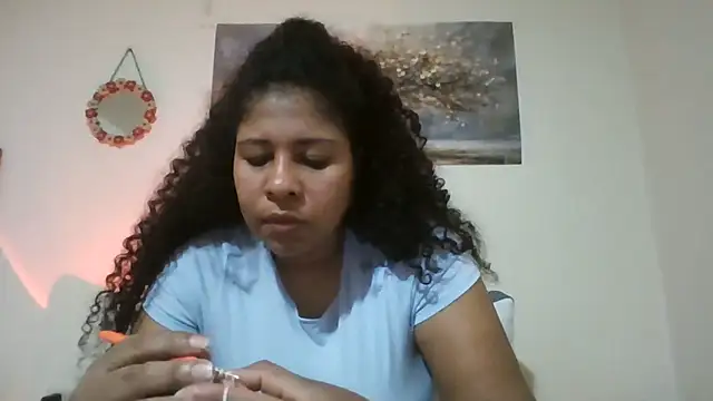 Snapshot of Ivon-09 chatting on 06-21-26, 11:07 Ivon-09 online show from 06-21-26, 11:07