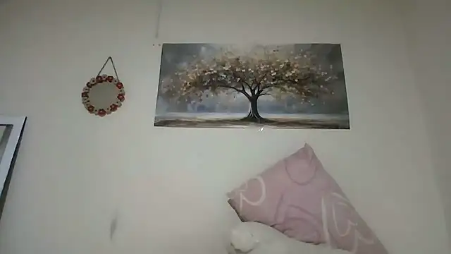 Snapshot of Ivon-09 chatting on 07-13-26, 02:36 Ivon-09 online show from 07-13-26, 02:36