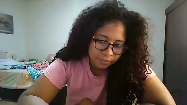 Snapshot of Ivon-09 chatting on 07-24-26, 12:36 Ivon-09 online show from 07-24-26, 12:36