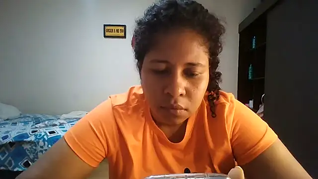 Snapshot of Ivon-09 chatting on 07-28-26, 02:46 Ivon-09 online show from 07-28-26, 02:46