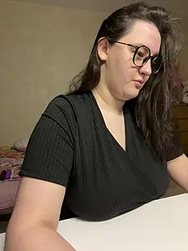 hungry1bunny online show from 01-24-25, 05:21