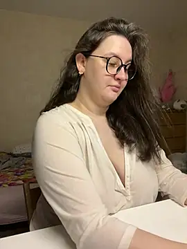 hungry1bunny online show from 03-17-26, 05:16