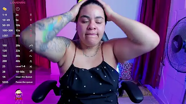 Snapshot of Sharon_hils chatting on 01-29-25, 08:46 Sharon hils online show from 01-29-25, 08:46