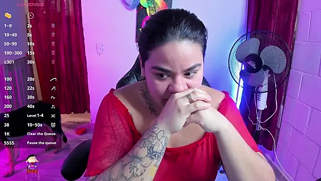 Snapshot of Sharon_hils chatting on 02-09-25, 03:23 Sharon hils online show from 02-09-25, 03:23