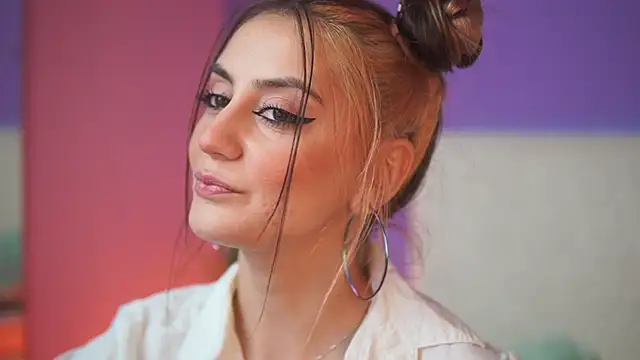 SabrinaHope online show from 11-17-25, 07:30