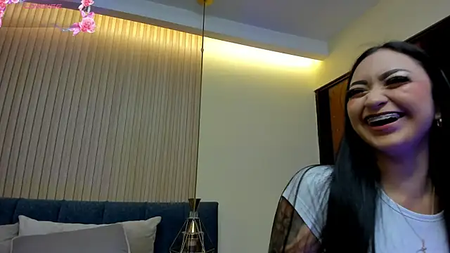 kathecute   online show from 04-05-26, 01:36